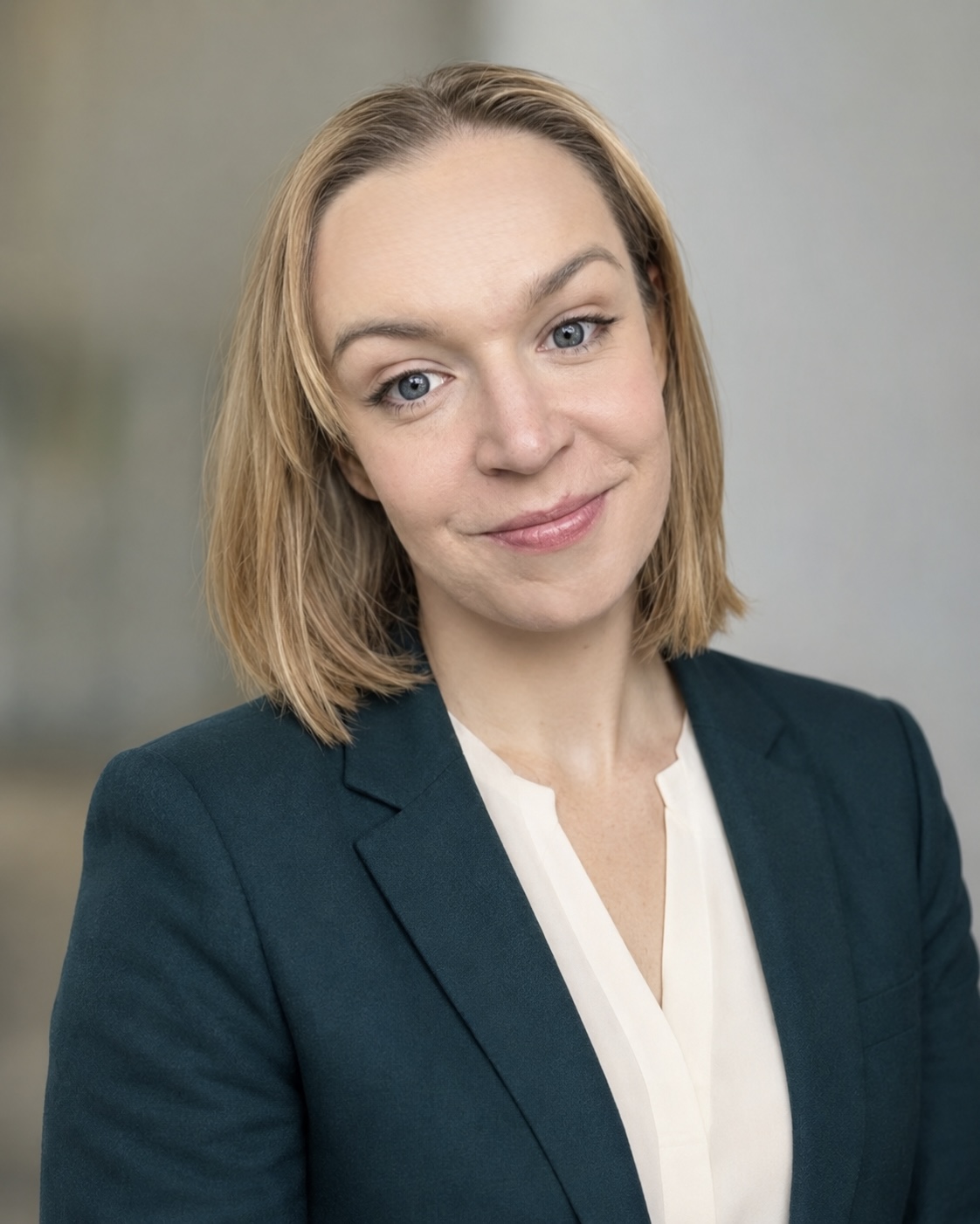 Dr. Weronika Klecel
